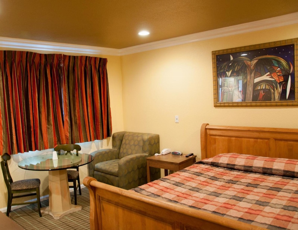 Bayshore Inn Ventura